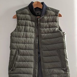 Banana Republic Down and Primaloft insulated Vest